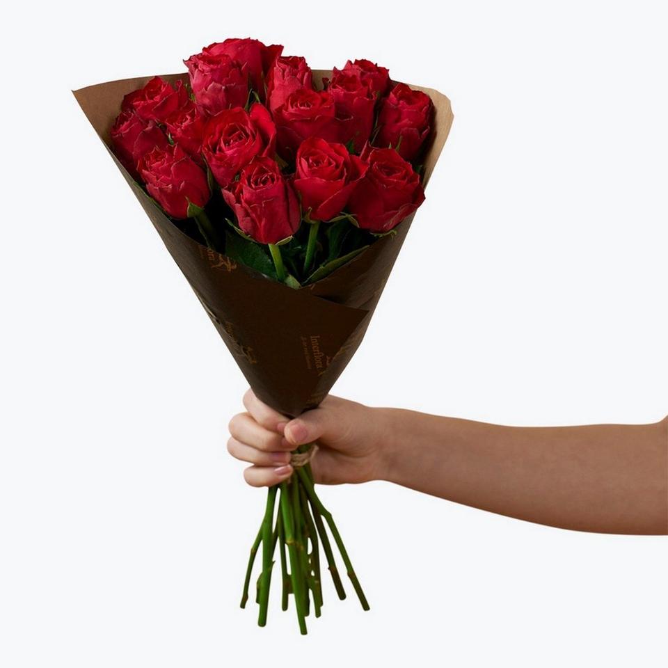 15 Red Roses