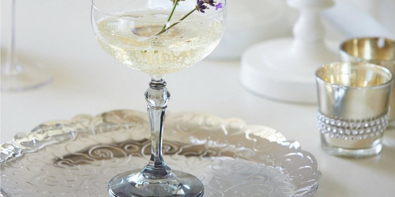 6-Floral-Cocktail-Recipes-Youll-Love-This-Summer4