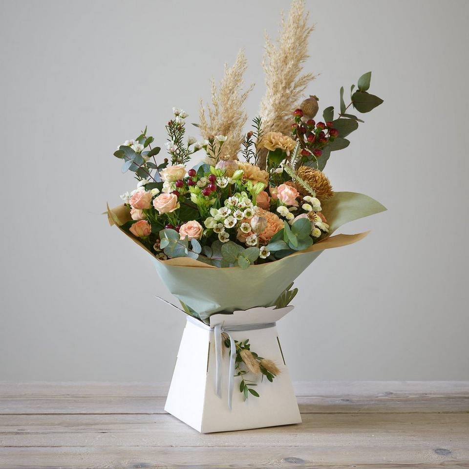 Image 3 of 4 of Trending Luxury Autumn Bouquet
