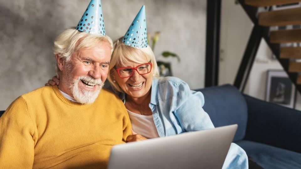 Birthday-wishes-from-granddparents-over-zoom