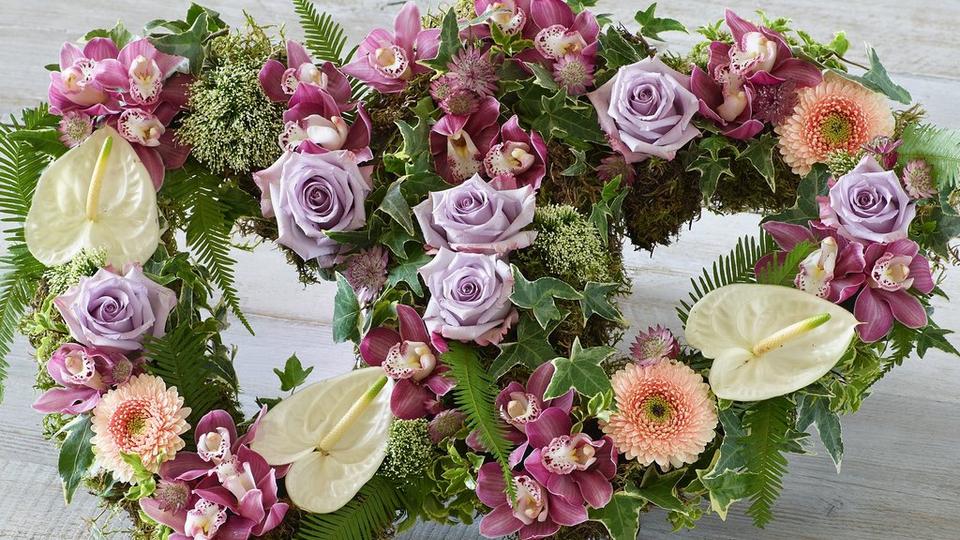 F13131MS-deluxe-double-heart-tribute