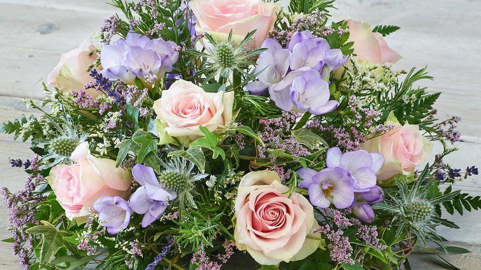 F13411PS-rose-and-freesia-funeral-posy