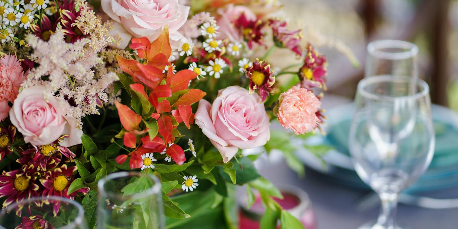 Floral-table-display