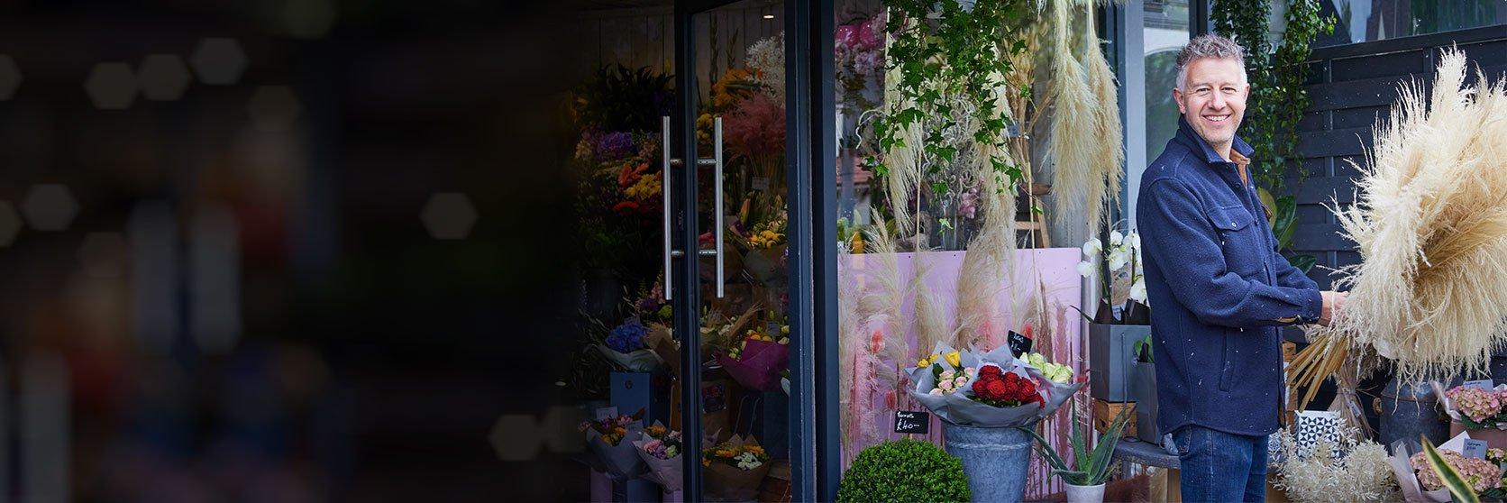 Florist-Banner-Steve-outside-shop