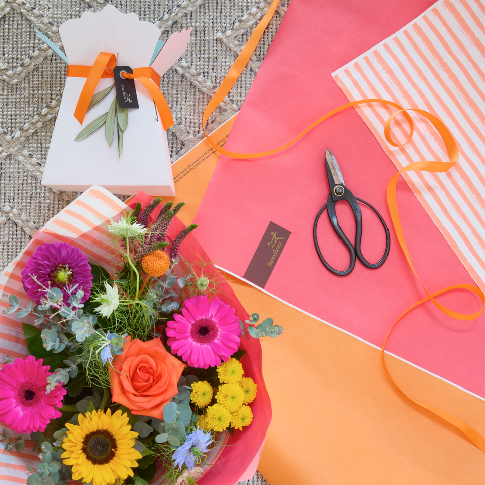 Image 4 of 4 of Summer Radiance Trending Bouquet Without Lilies