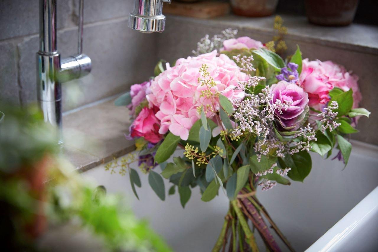 Hydrangea-mixed-wrapped-bouquet