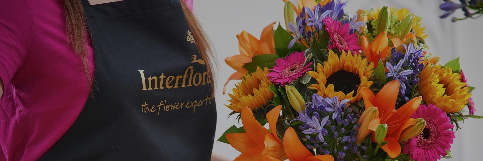 Interflora-florist-bright-summer-bouquet