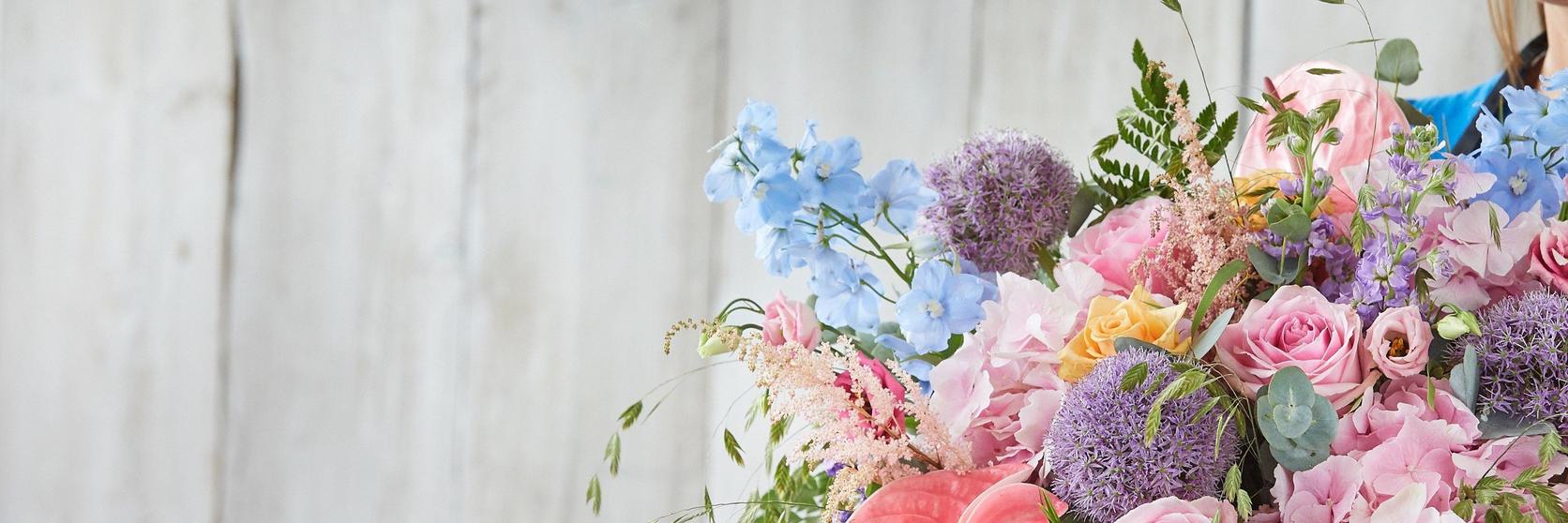 Interflora-luxury-pastel-bouquet