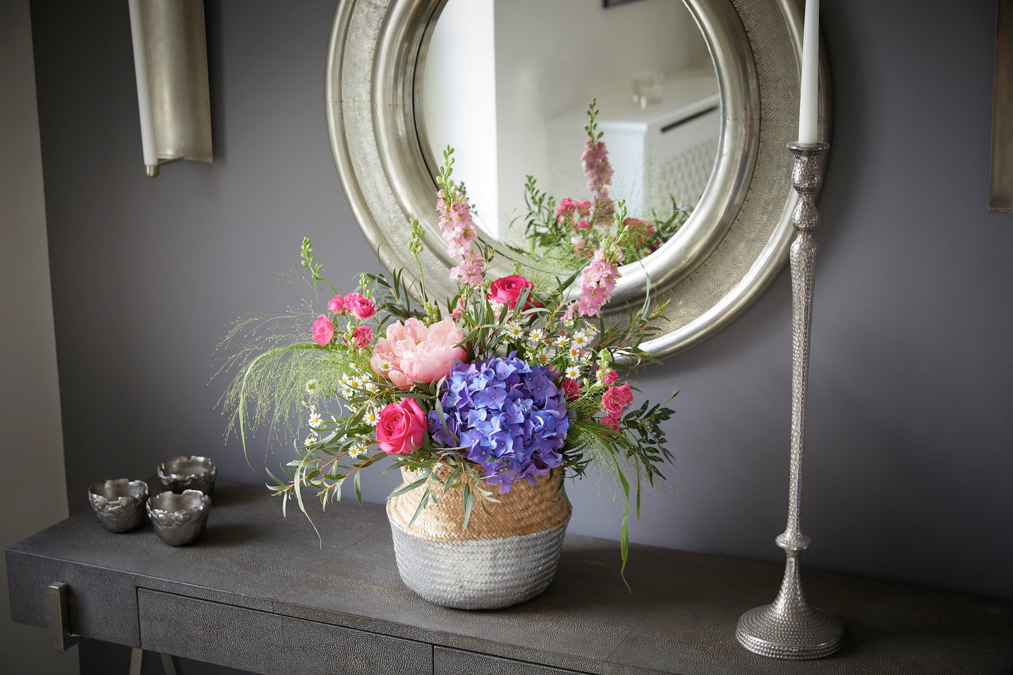 Interflora1105217465_AYR_ARR_60GBP