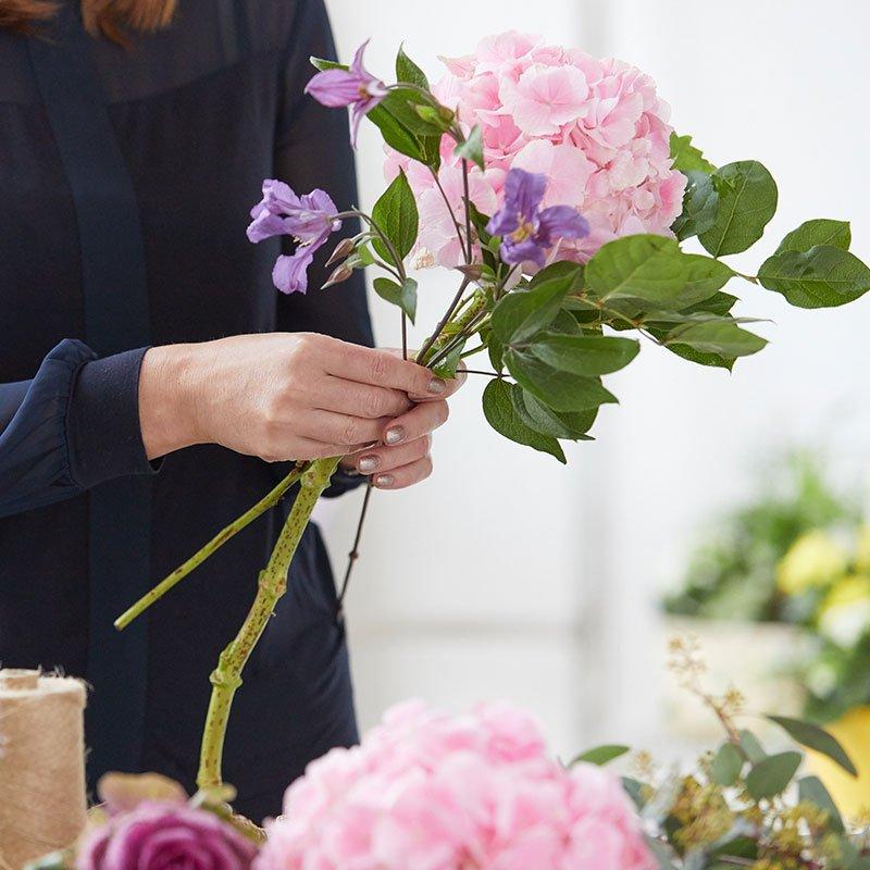 Interflora1111190959-hub