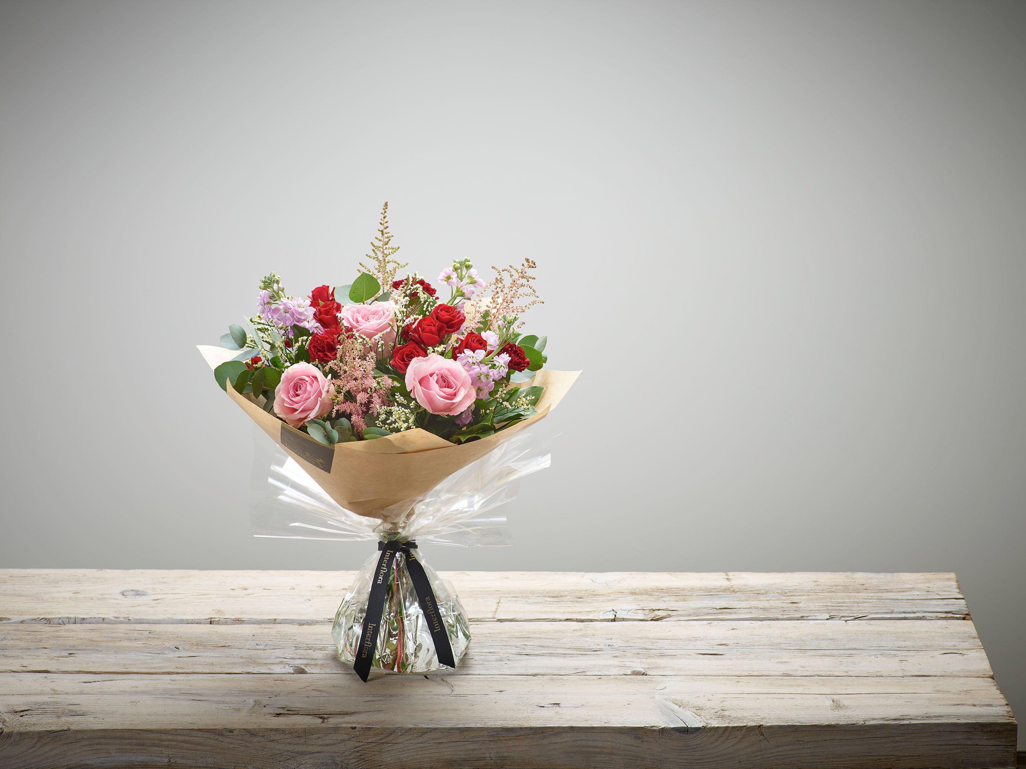 Interflora140720-HT5