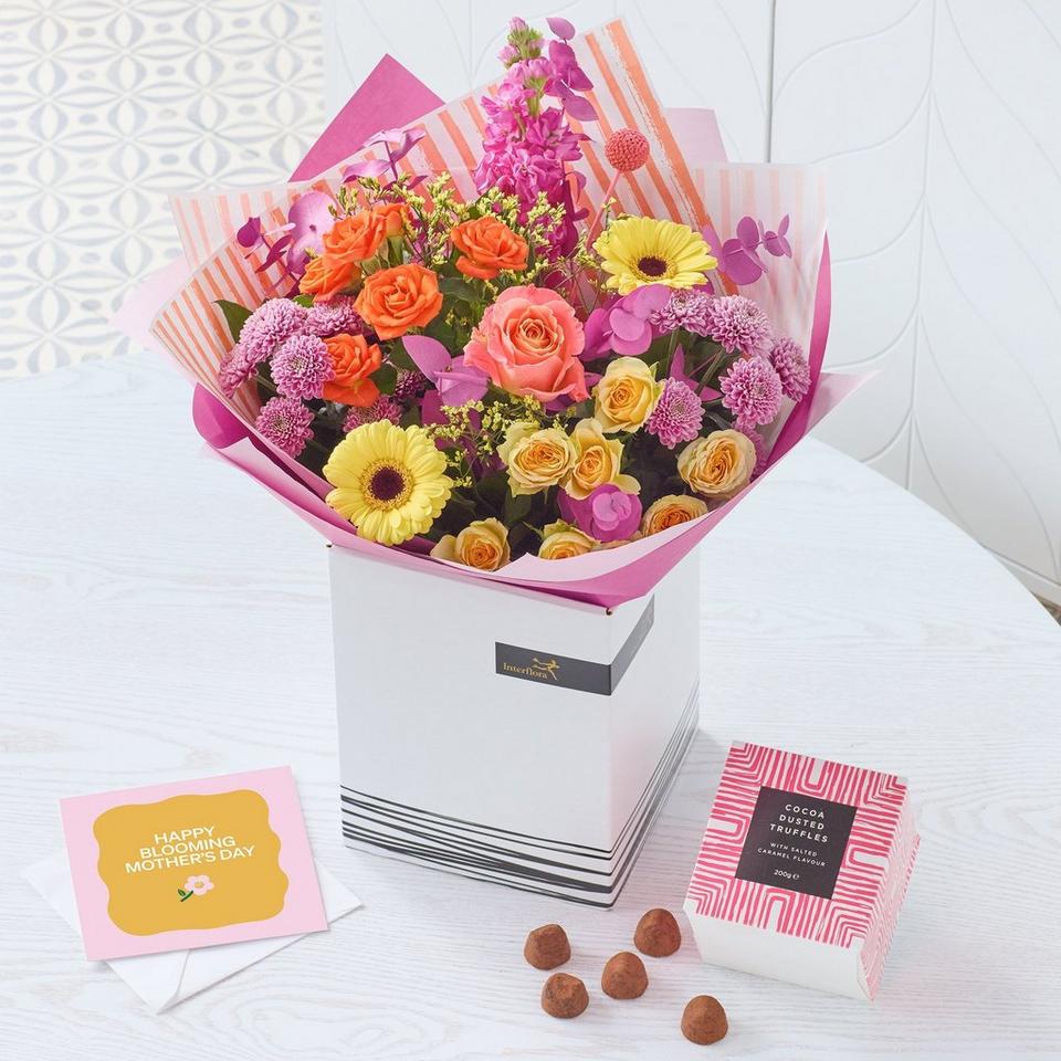 Bright Mother's Day Bouquet With Chocolates & Card