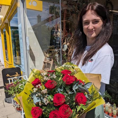 MUST CREDIT Garden City Florist