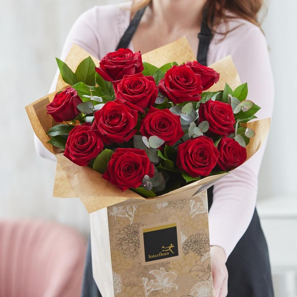 12 Red Rose Hand-tied