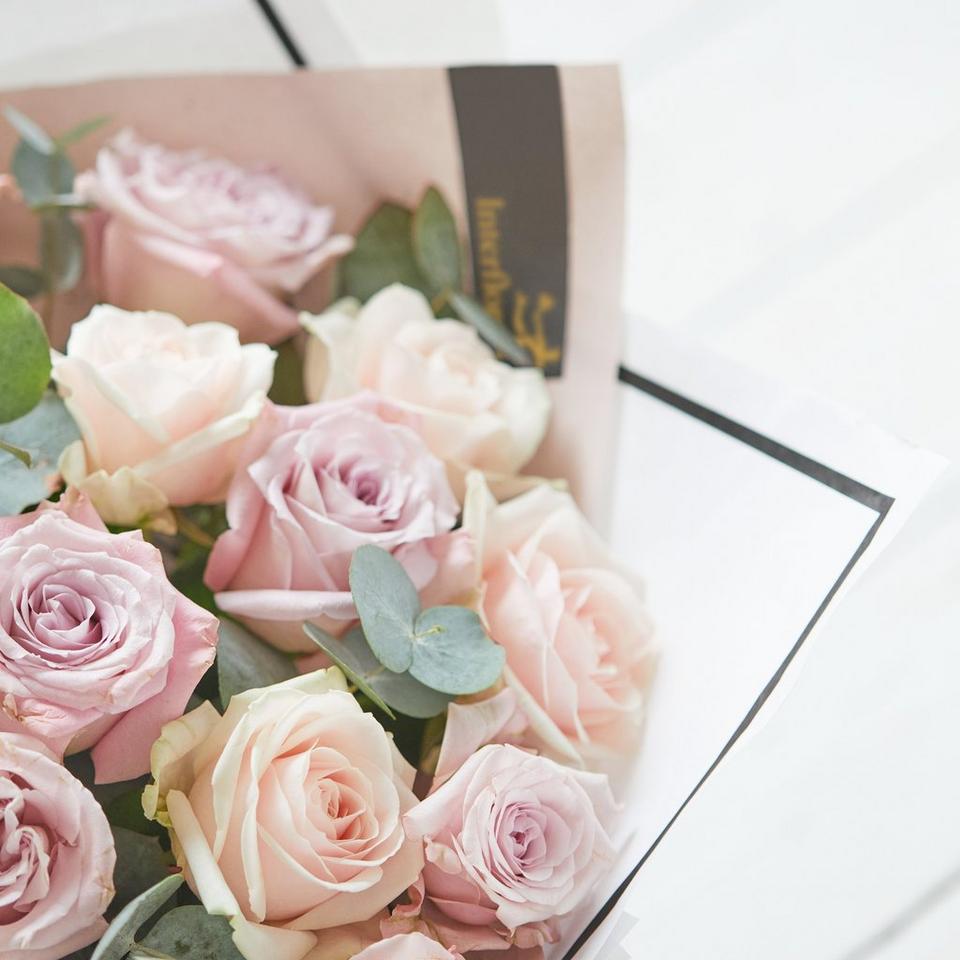 Image 4 of 6 of Luxury Pink Rose Bouquet