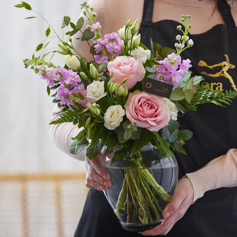 Vase made with the finest flowers