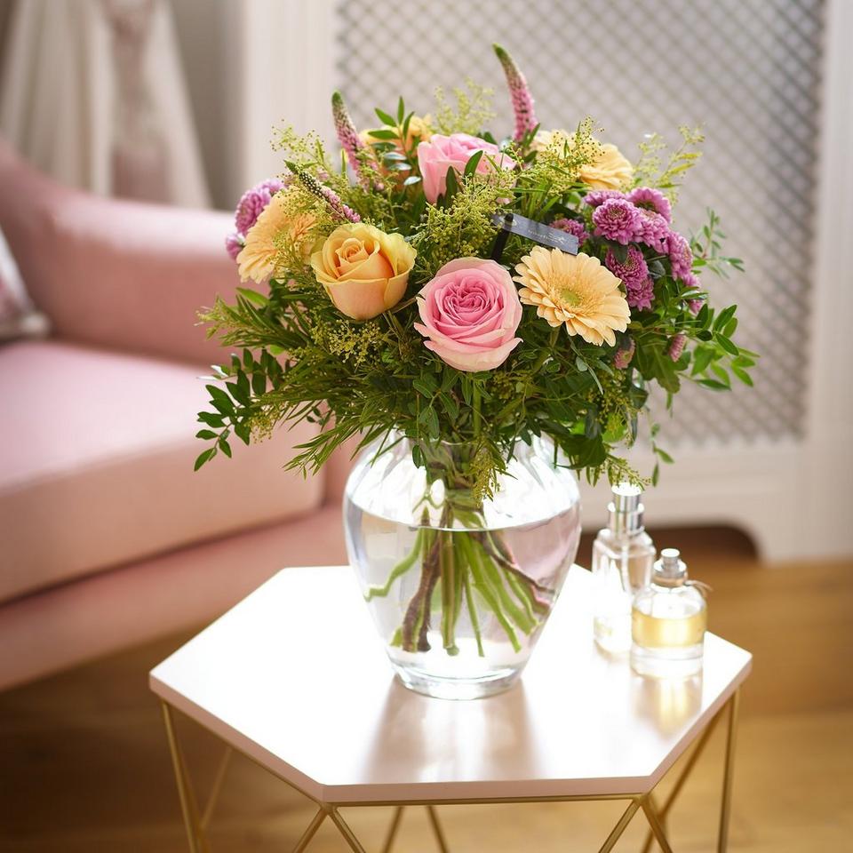 Image 3 of 5 of Vase made with the finest flowers