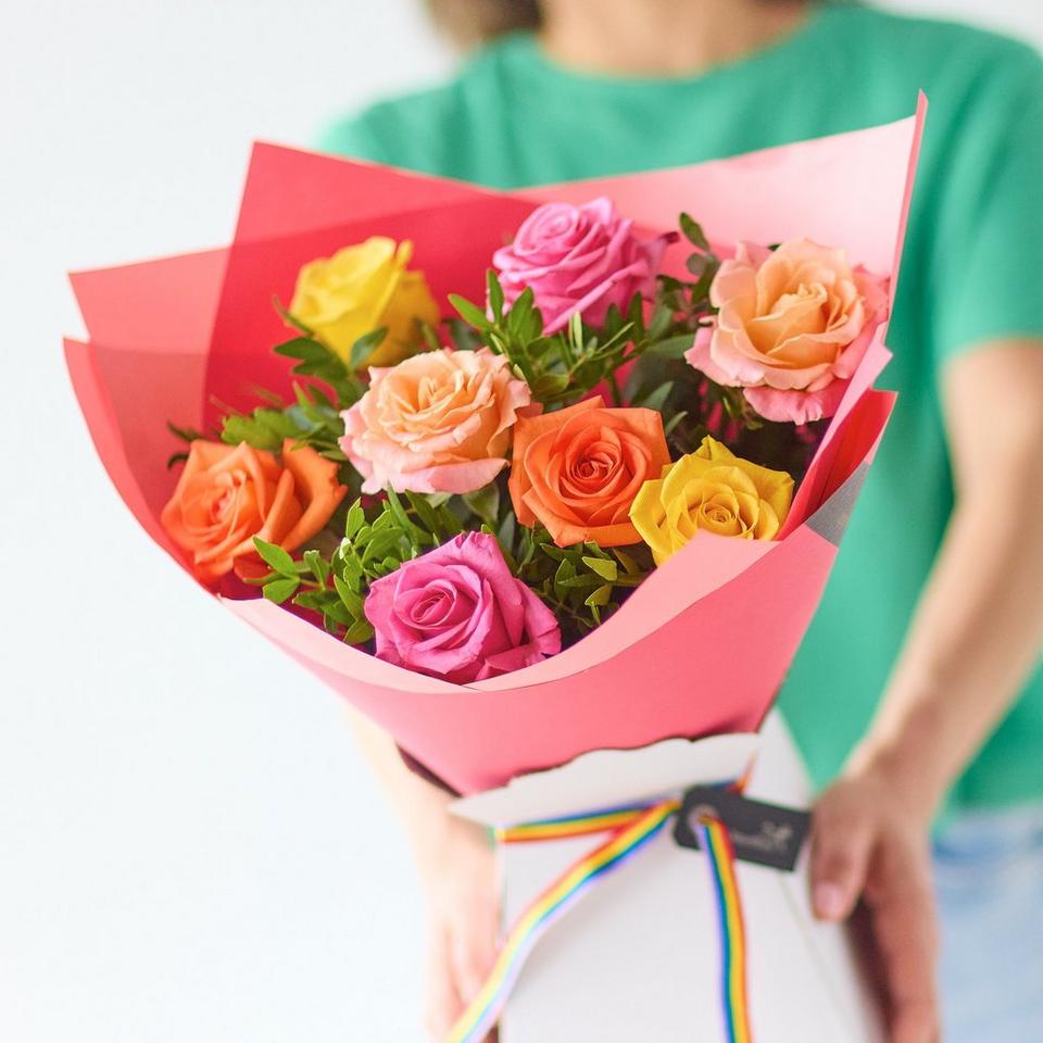 A Rainbow of Roses Gift Box