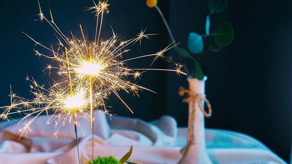 birthday-cake-sparkler