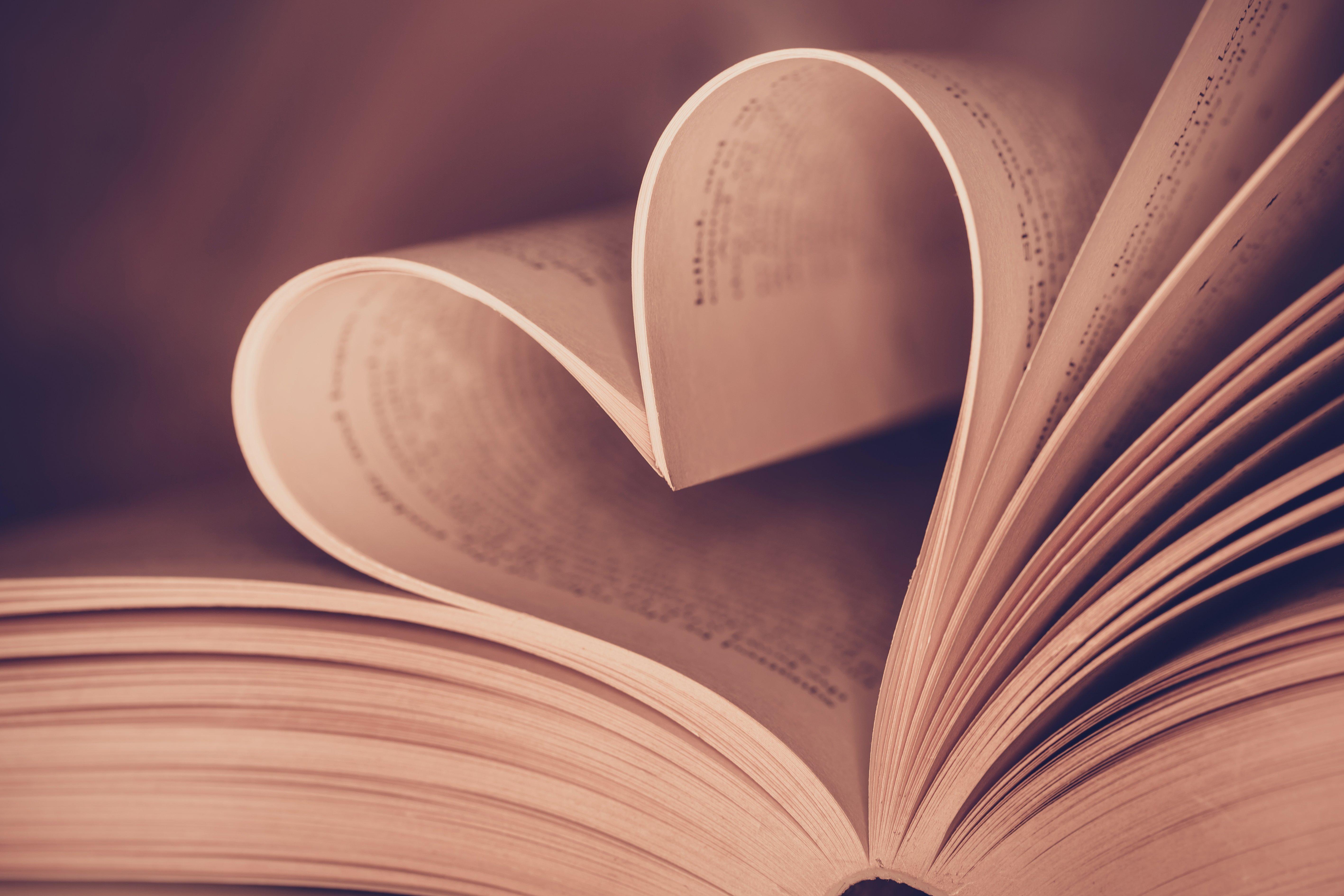 book-heart-shaped-pages