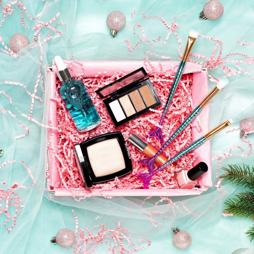 ff_makeup_hamper