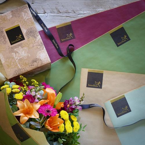 interflora-gift-wrap-sundries-SBHTU4