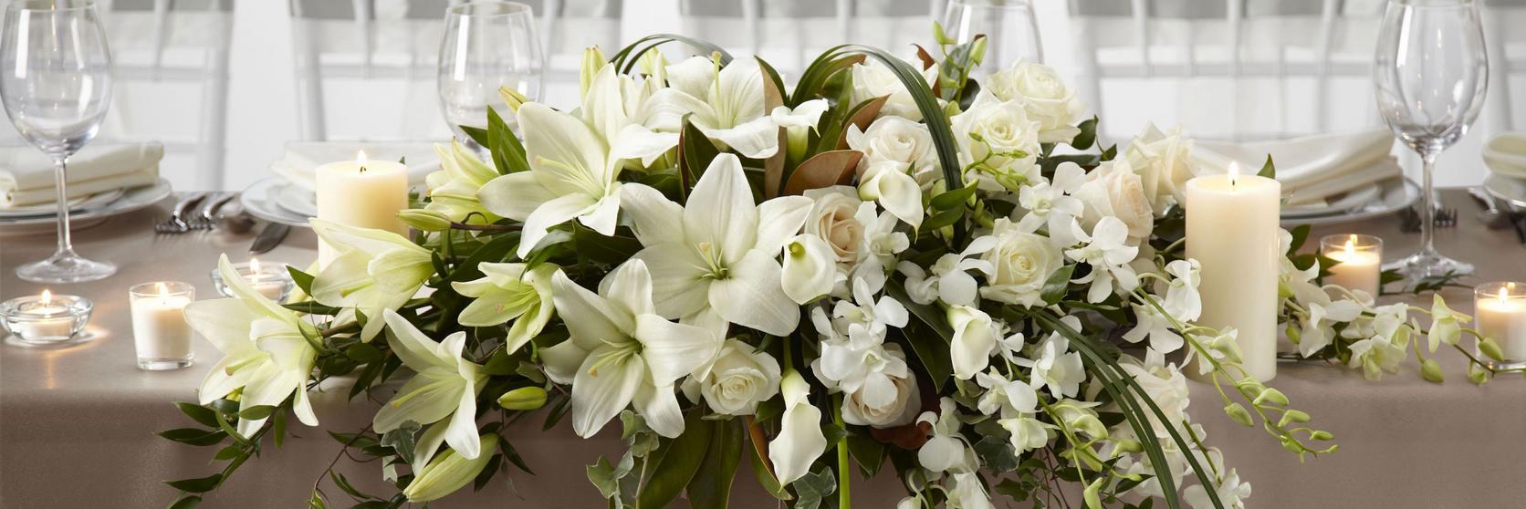 lily-white-table-decoration