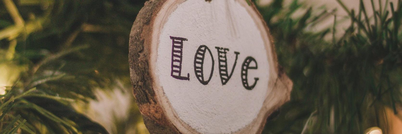 love-christmas-decoration