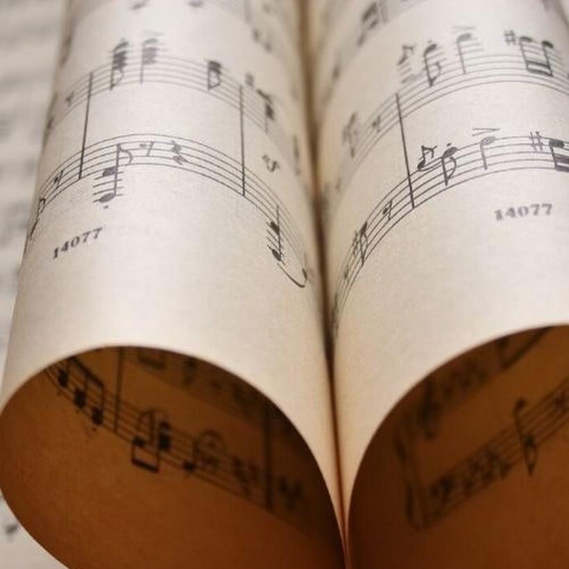 musical-note-book-heart-shaped