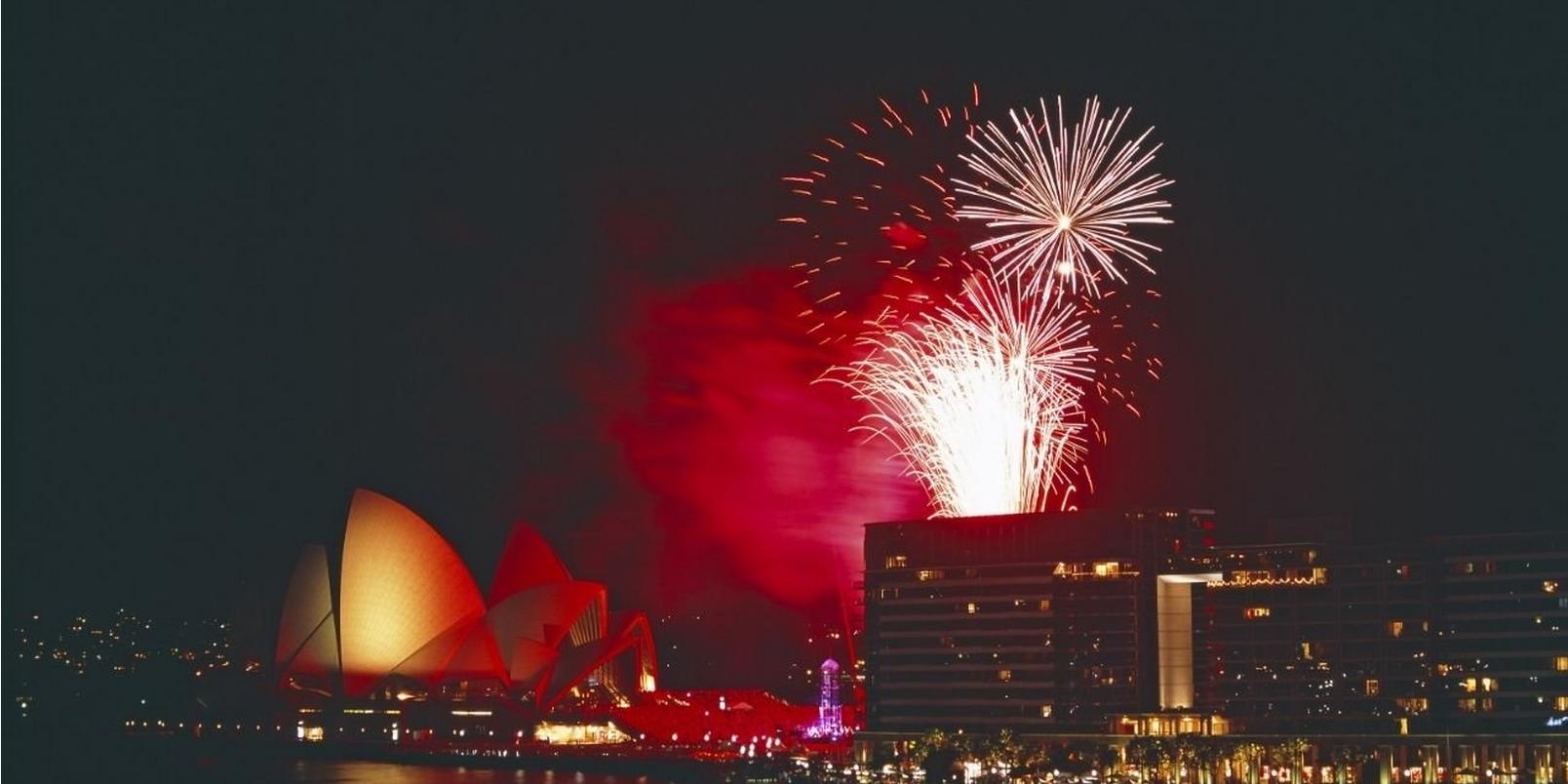new-year-fireworks-over-sydney-australia