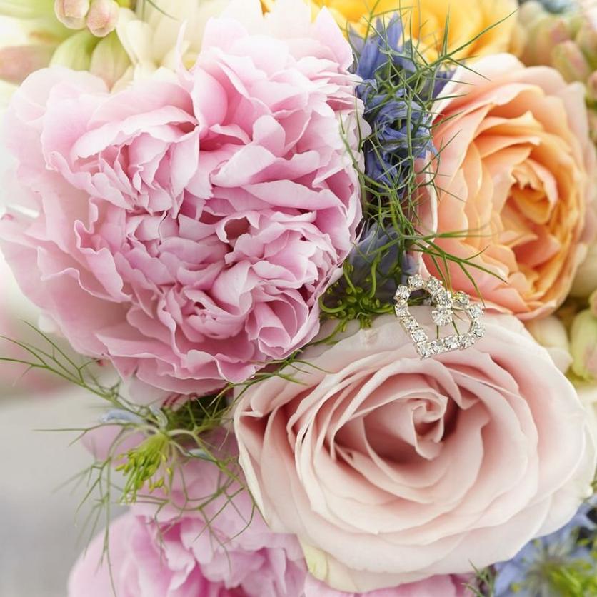 peonies-perfect-wedding-flower-1