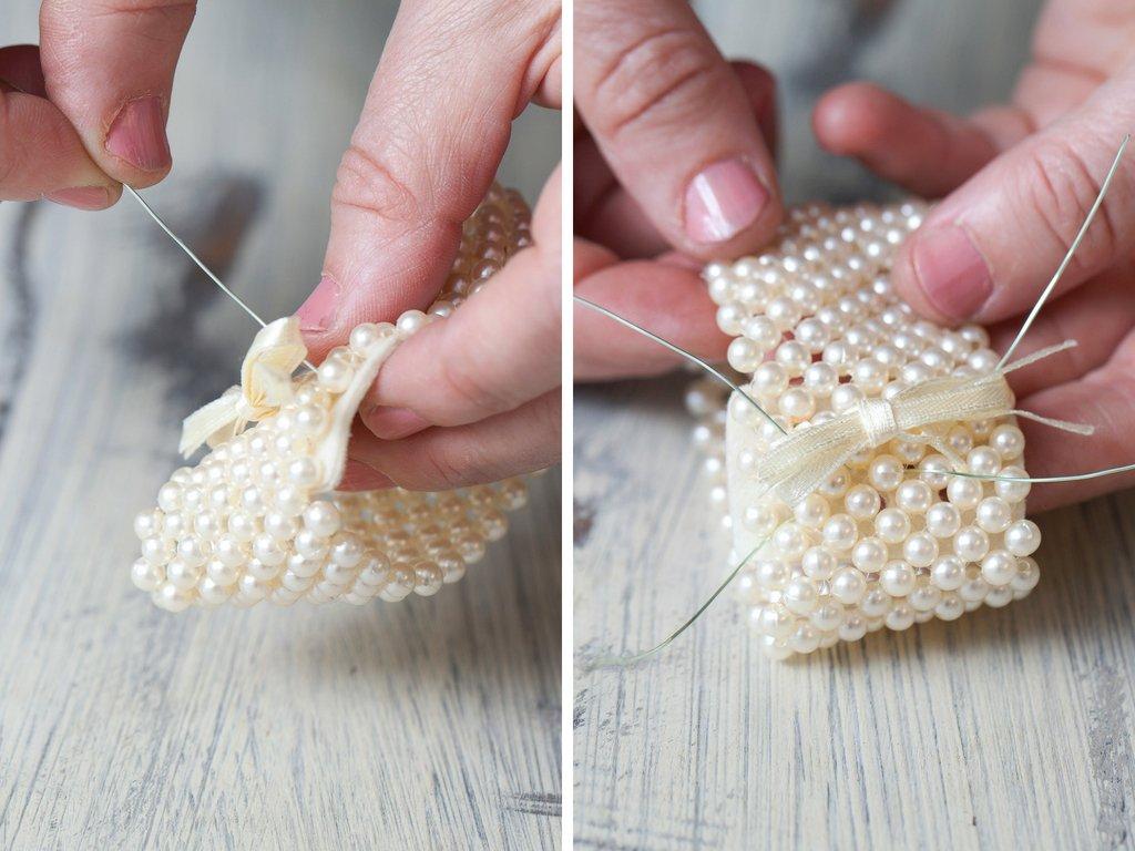 preparing-bracelet-for-rose-corsage