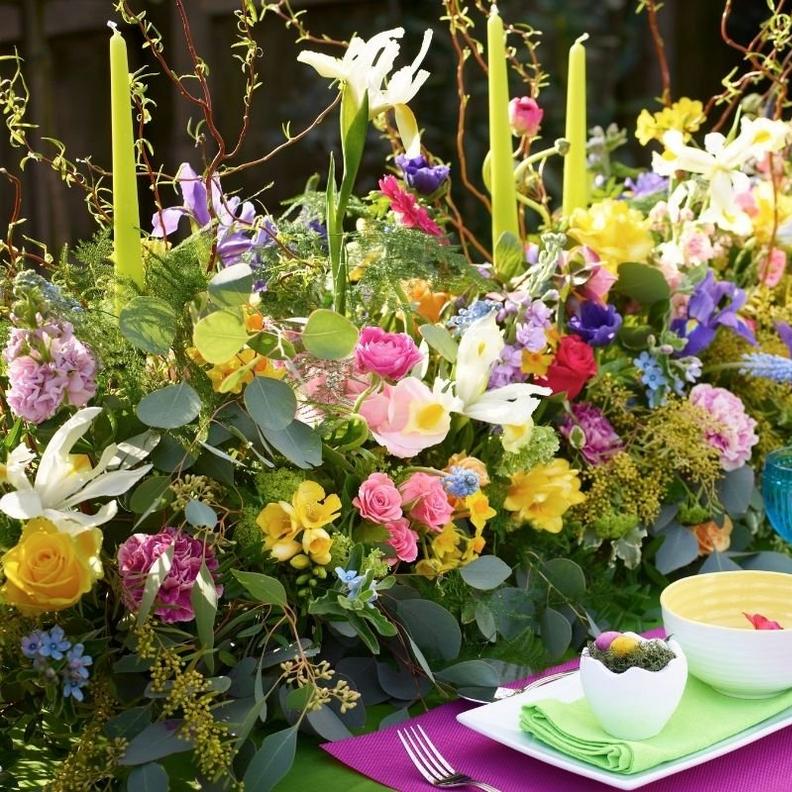spring-flower-centrepiece-yellow-green-pink