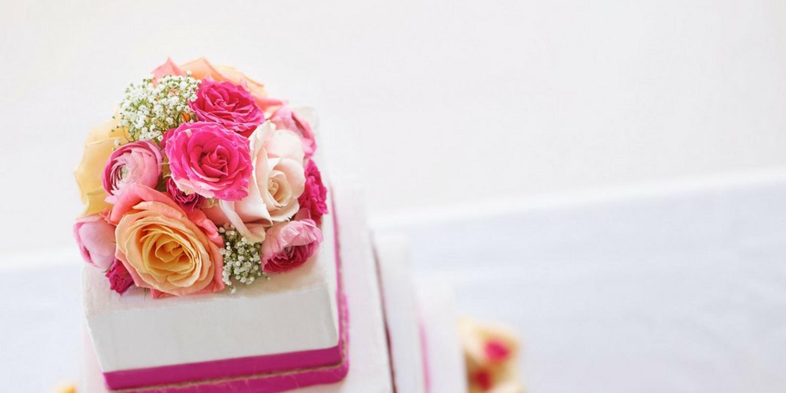 wedding-cake-real-flowers