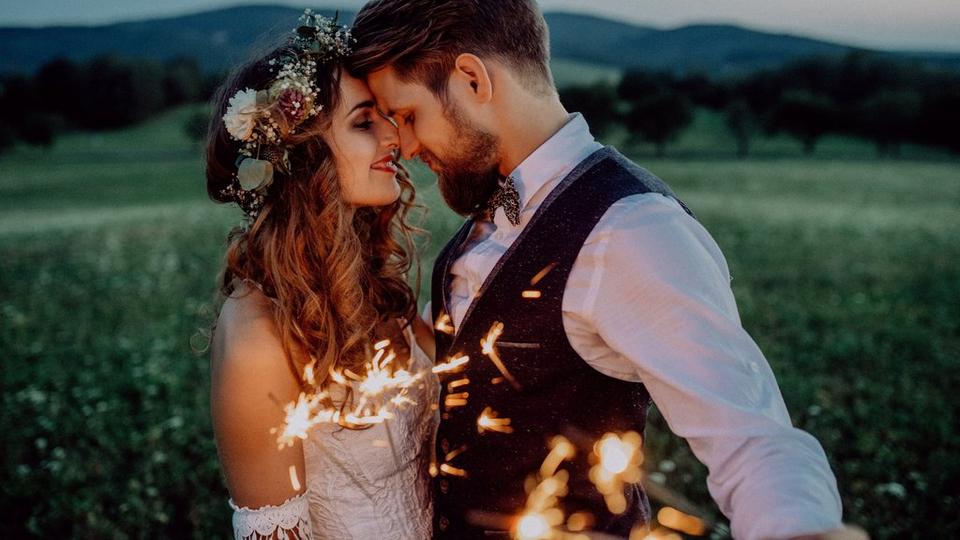 wedding-couple-embracing-eachother